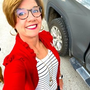 Meet your Posher, Kari